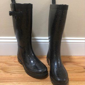 Black Rainboots